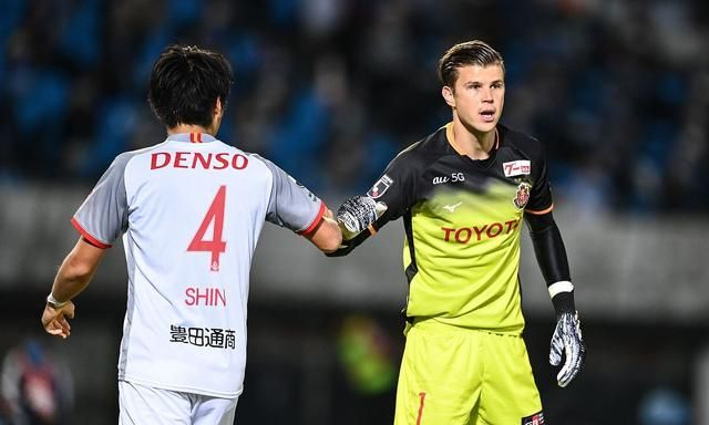 多特蒙德训练开放日，今晚主帅复盘引欢呼，社区盾在即，阵容厚度经受考验的简单介绍-电竞赔率